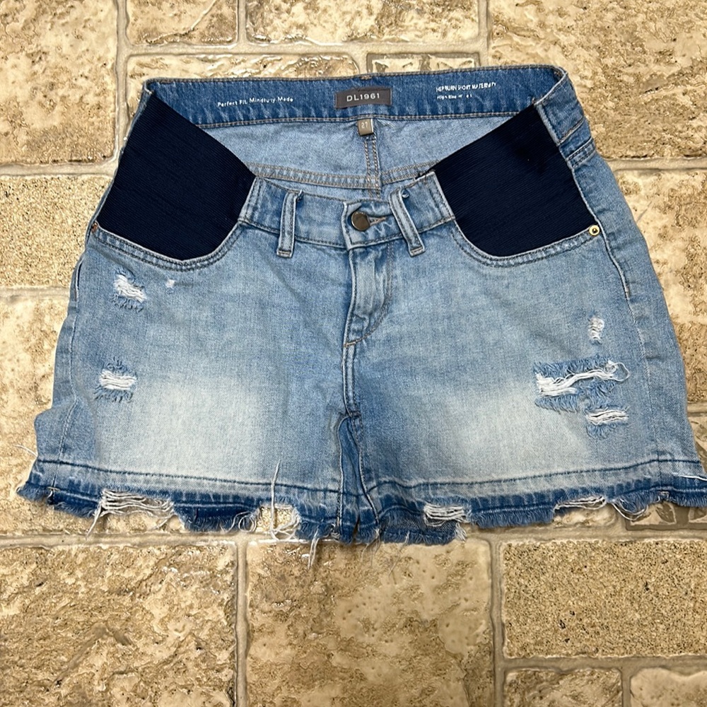 DL 1961 Hepburn Short Maternity Millie